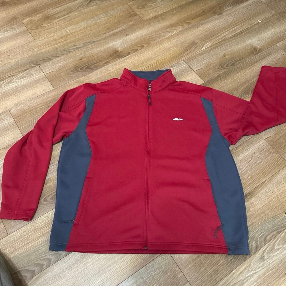Page & Tuttle Jacket Mens XL Red/Gray Softshell Full Zip Casual Jacket. Mens XL